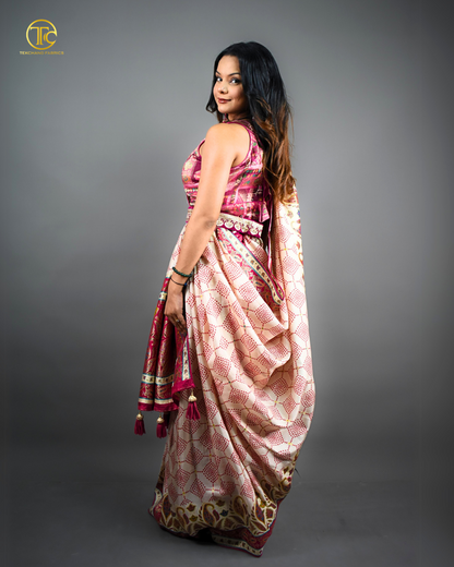 Stylish Saree with unique pattern pink style