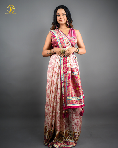 Stylish Saree with unique pattern pink style